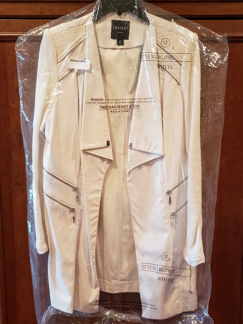 Insight NEW Long Jacket White Vegan Leather Knit Sleeves Women's 12 - Picture 3 of 16